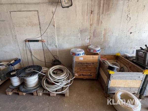 Blandet parti kabler 4 paller