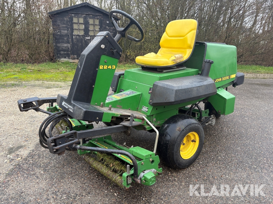 Græsslåmaskine John Deere 2243