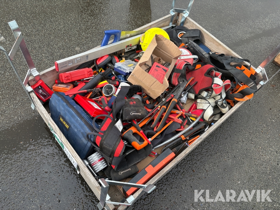 Assorteret værktøj og faldsikringsudstyr - 1 palle