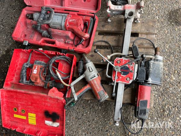 Blandet lot med kerneboremaskiner, borehammer og brydehammer
