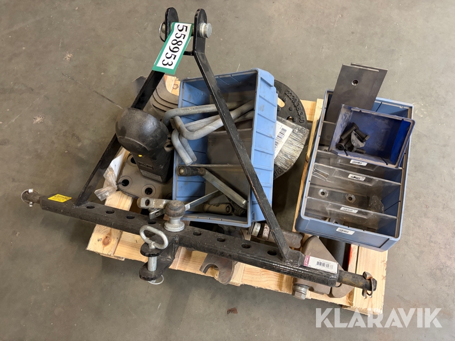 Lot - kugletræk, brønddæksel og dele til fræser og flishugger