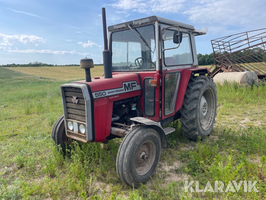 Veterantraktor Massey Ferguson 550