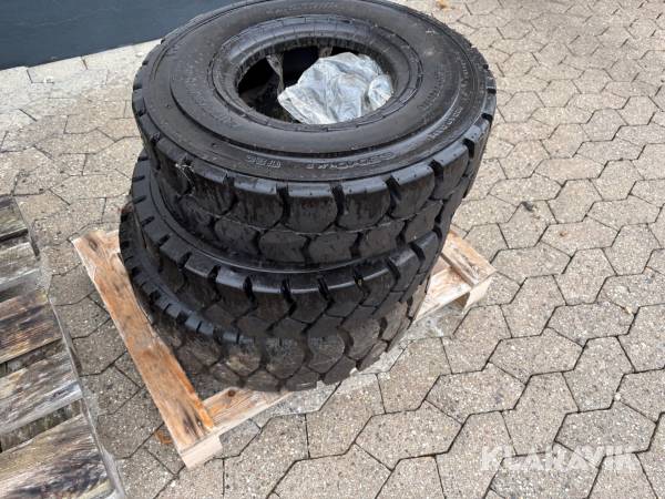 Truckdæk Eurogrip TVS - 2 styk + 1 styk 28x9-15 dæk