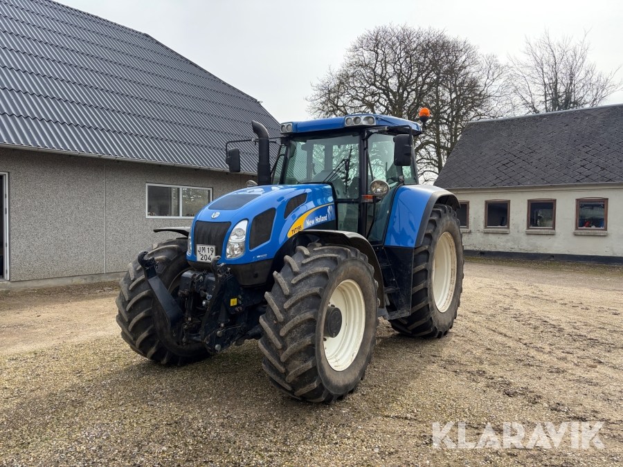 Traktor New Holland Tvt195