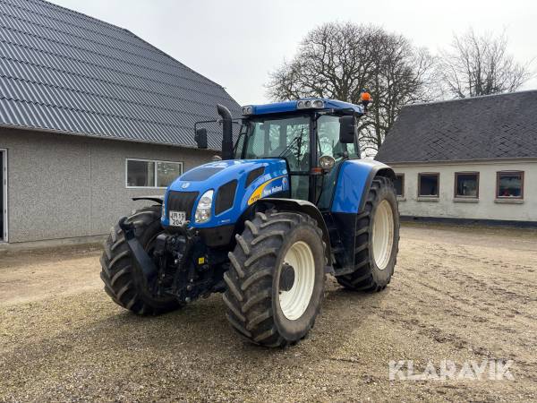 Traktor New Holland Tvt195