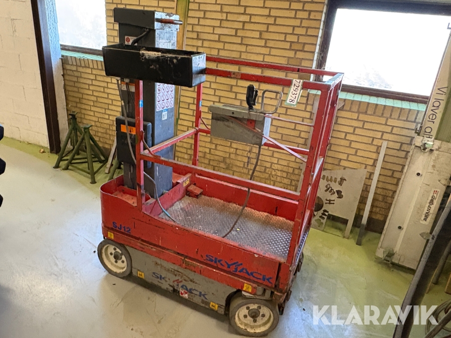 Ensøjlelift Skyjack SJ12