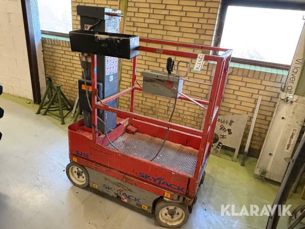 Ensøjlelift Skyjack SJ12