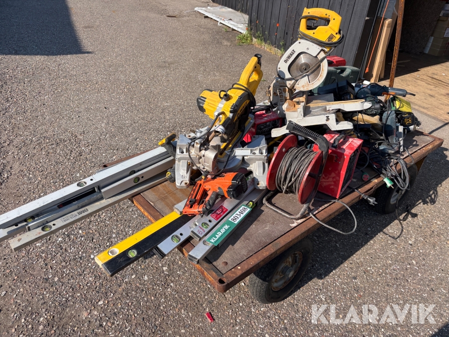 Blandet lot med værktøjsvogn og håndværktøj