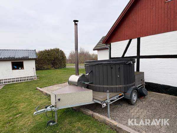 Trailer med vildmarksbad Domantas