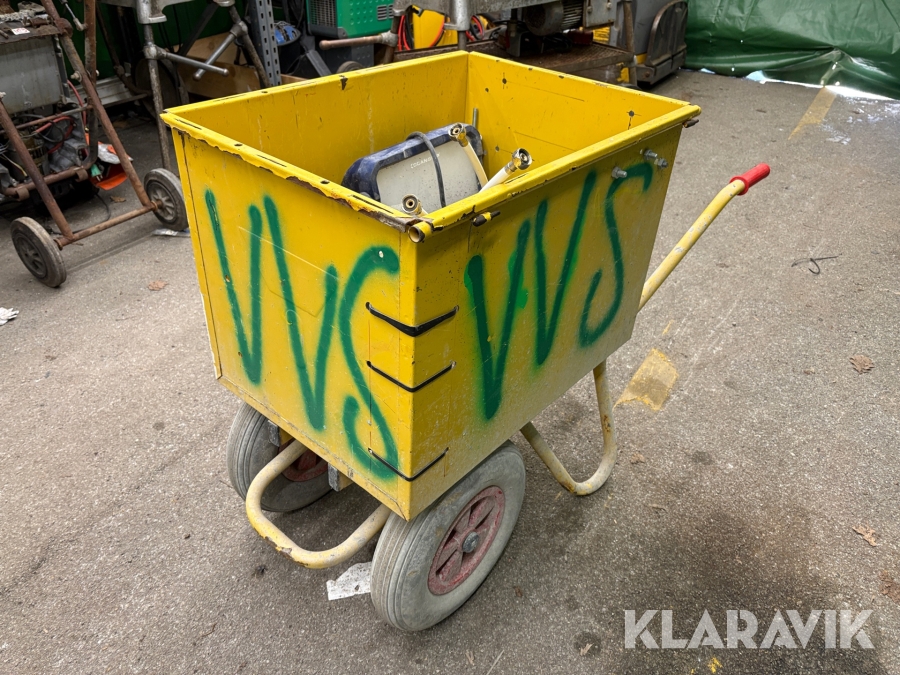 Værktøjstrillebør med indhold