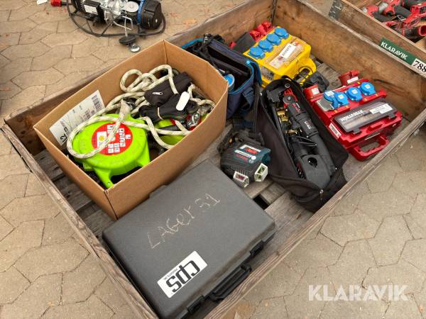 Måleudstyr, faldsikringsudstyr og byggestrømstavler - 1 palle
