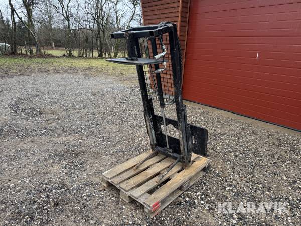 Murstensstang med bobcat fæste