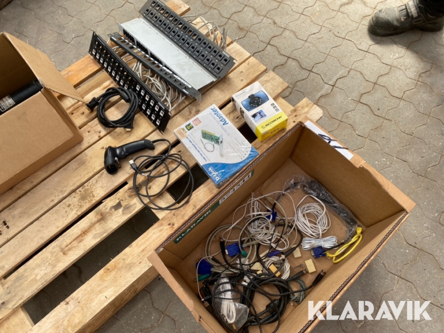 Netværksporte & diverse stik og scanner