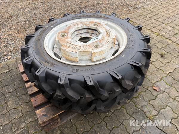 Kompakttraktor dæk 2 styk 9.5 -24 med hjulvægt