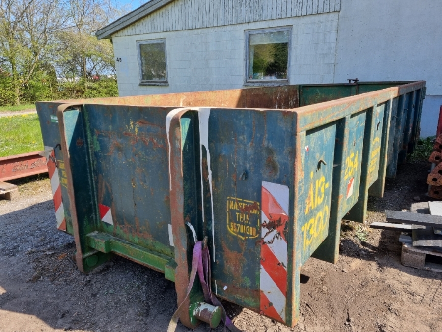 Container