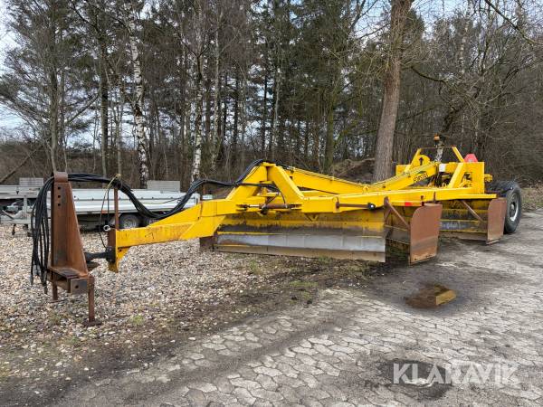 Vejhøvl GST 3000 med sideforskydning