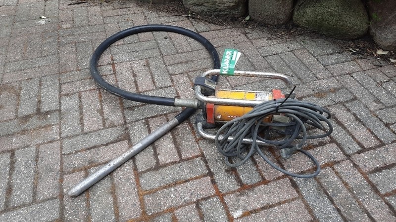 Beton vibrator