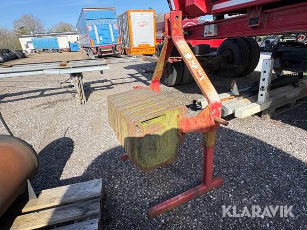 Vægtklods på stativ Volvo Bm/valmet - 14 x 30 kg klodser.