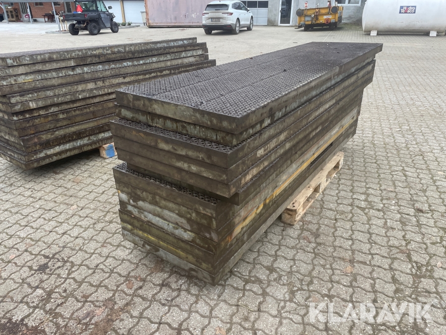 Store riste 26 styk, Favrskov, Klaravik auktioner