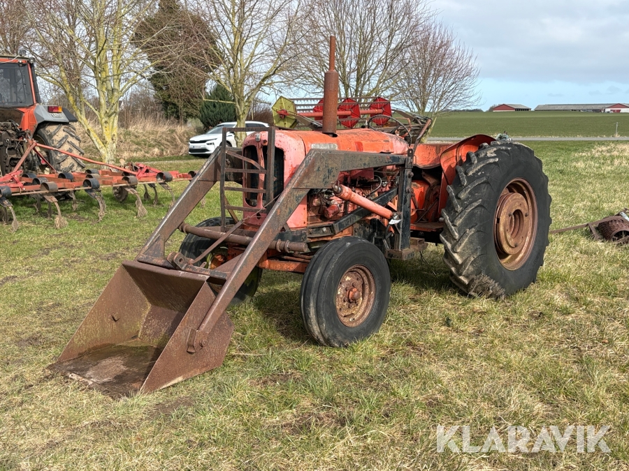 Veterantraktor Nuffield Universal Four DM