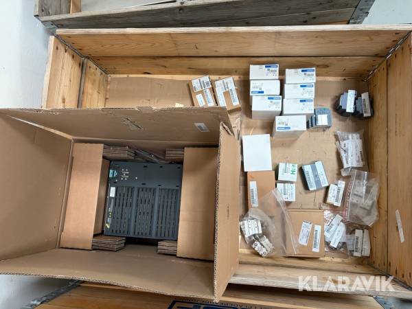Lot - effektmodul og øvrige elektronik komponenter - 1 palle