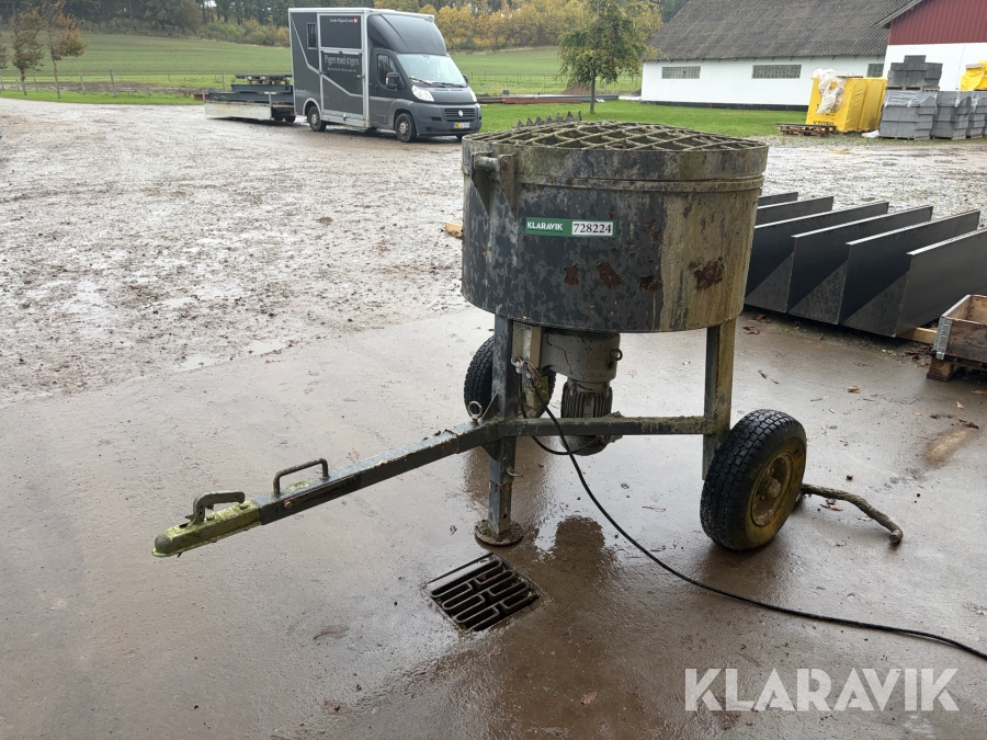 Betonblander 300L