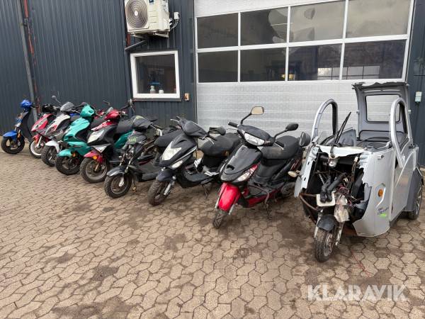 Lot scootere blandet