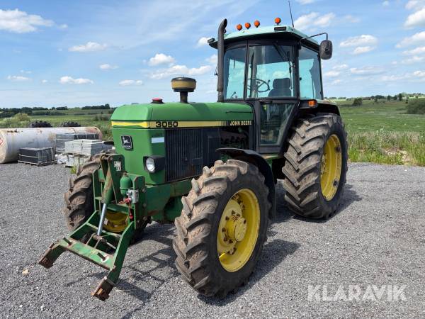 Traktor John Deere 3050