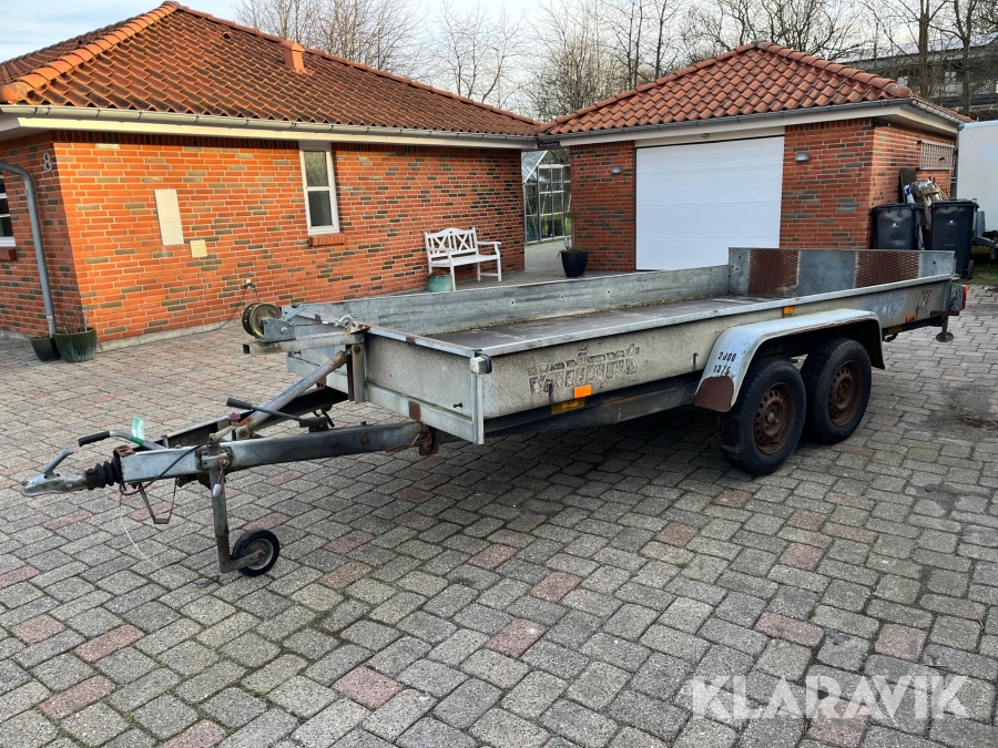 Maskintrailer Variant 2000 M