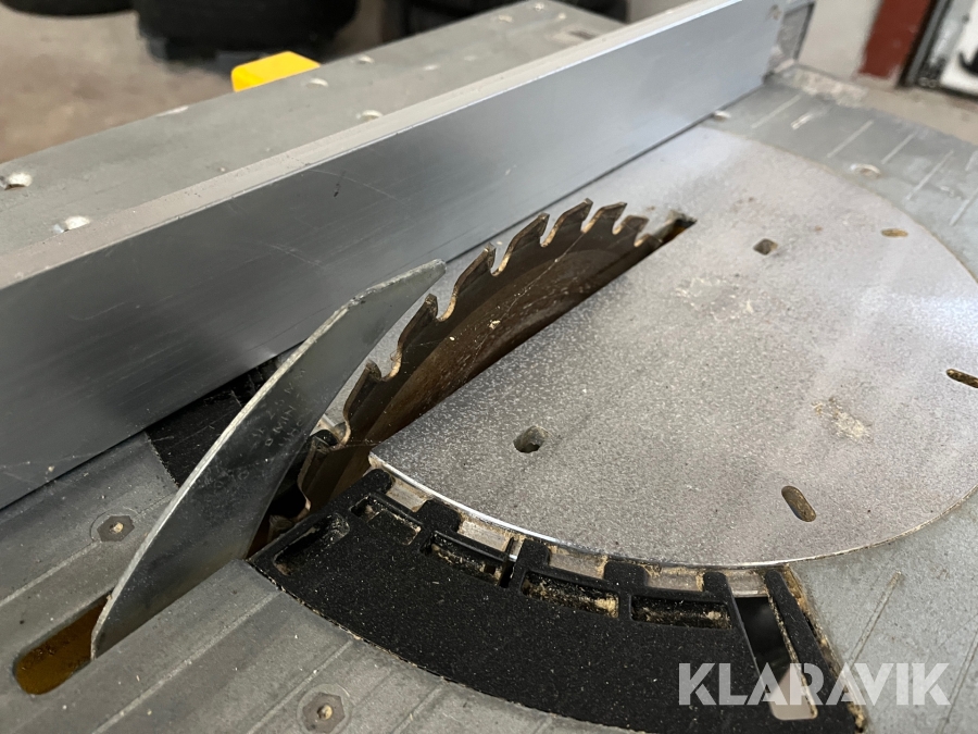 Bordrundsav DeWalt DW 743