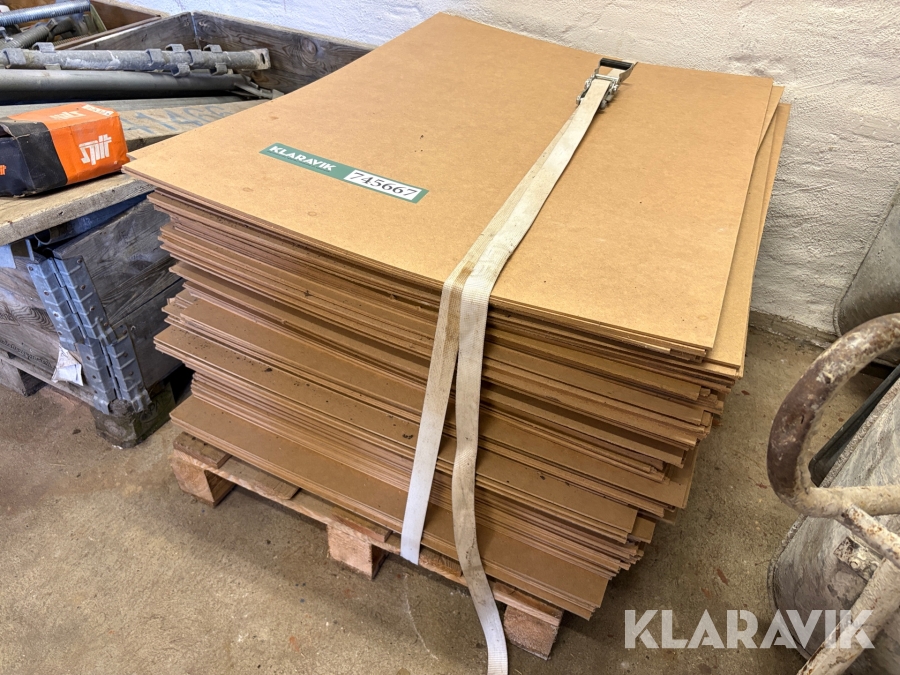 Masonitplader 145 styk