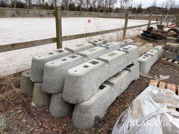 Betonblokke / Afspærringsblokke IBF - 17 styk