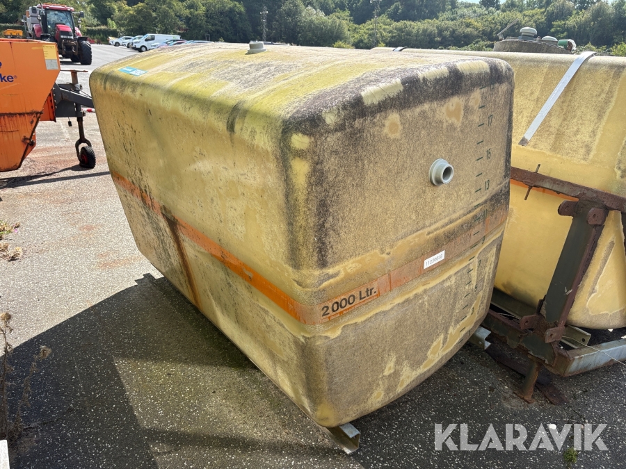 Vandtank 2000L
