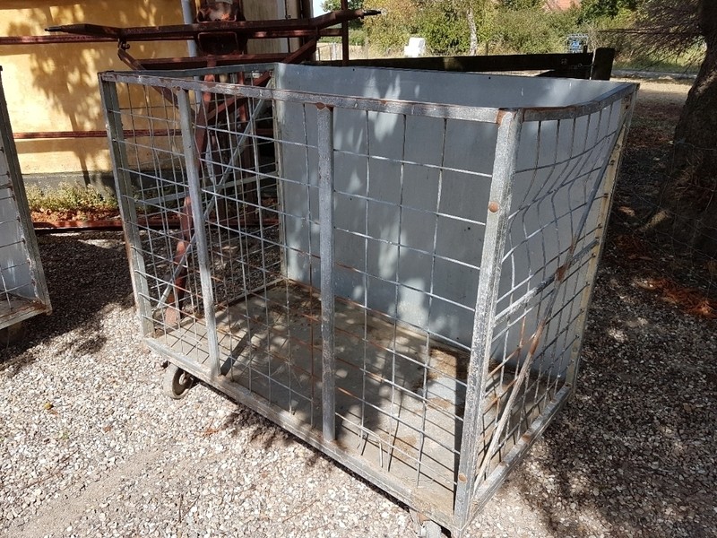 Tråd container til foder træ mm