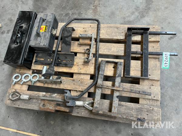 John Deere værktøjskasse og øvrigt