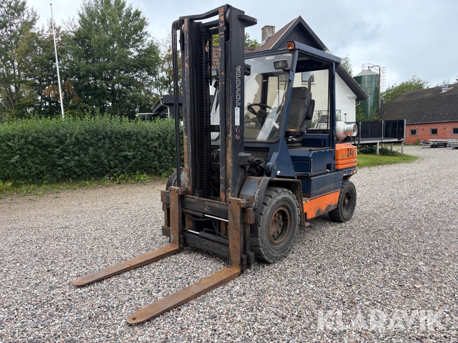 Gaffeltruck Toyota 02-5FG45 4.5 tons gas