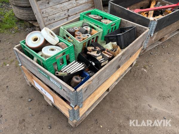 Truck hjul med blandet tilbehør.