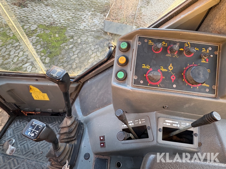 Traktor Massey Ferguson 3080 Kalundborg Klaravik Auktioner traktor-massey-ferguson-3080-kalundborg-klaravik-auktioner