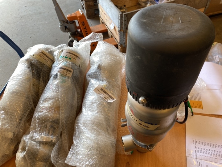4 SW 41 Valves