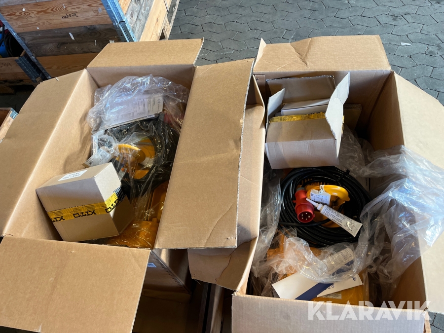 Elektriske kædehejs Kito 2,5T 2 styk - ubrugte