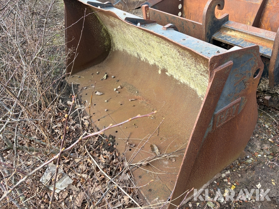 Skovl Cat 200 med bagskær