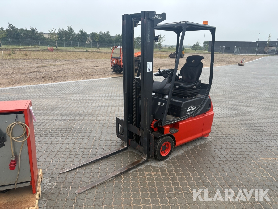 Gaffeltruck Linde E-16-02