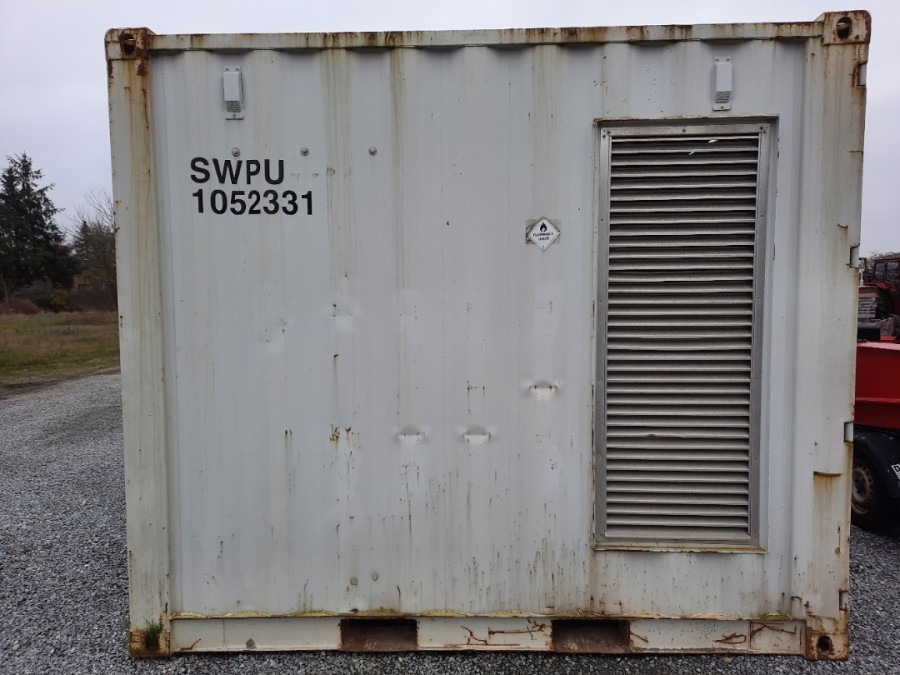 Container
