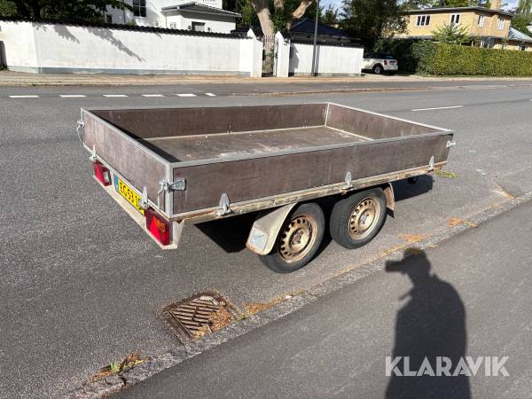 Trailer Variant 1006