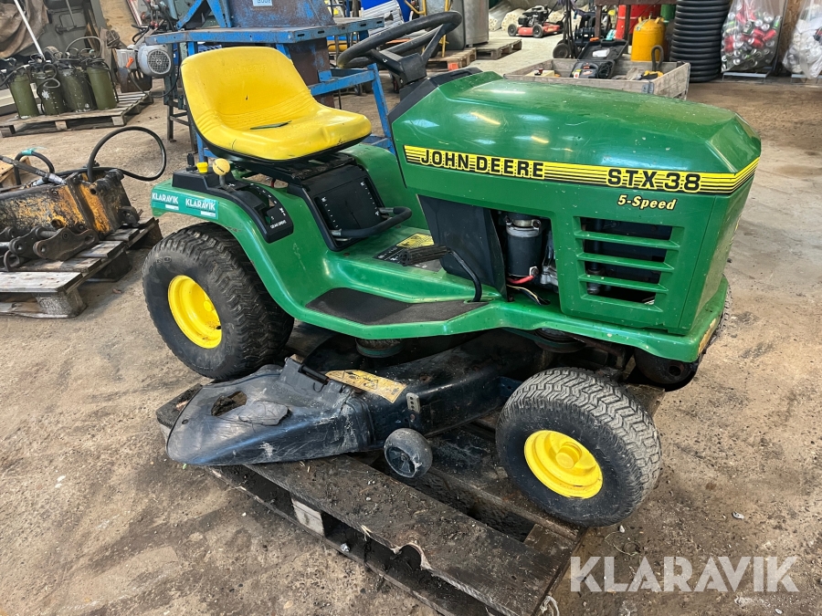 Græsslåmaskine John Deere STX38 5-speed