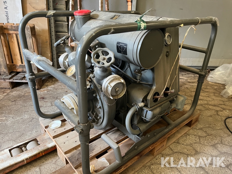 Pumpe / motorsprøjte Civilforsvaret / Svanehøj CF100 motortype 122