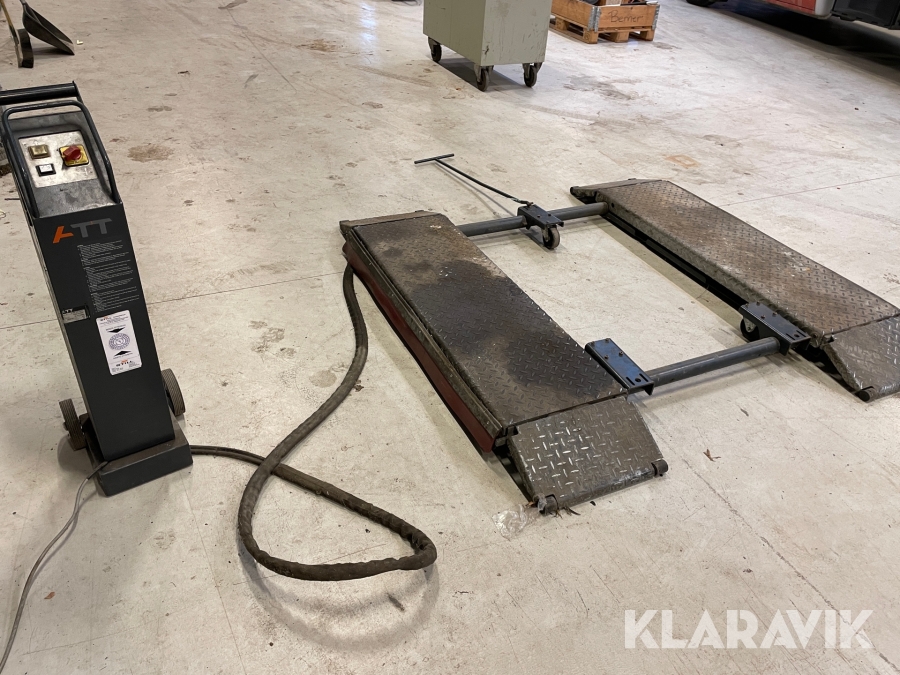 Flytbar Servicelift ATT Humac pro 2500-1