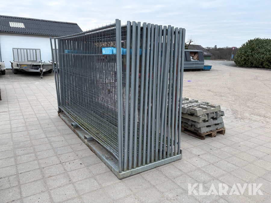 Hegn 30 styk + tilhørende fødder