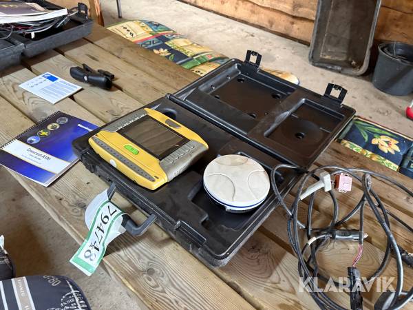 GPS antenne med modtager Hemisphere GPS Crescent A100 - med skærm