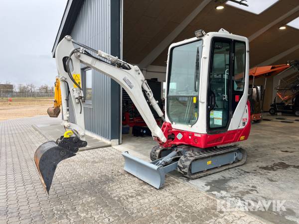 Minigraver Takeuchi TB216